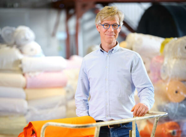 The story of DyeCoo Textile Systems, water and chemical free dyeing